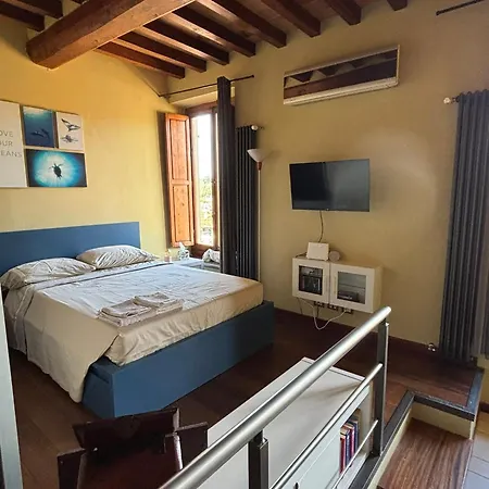 Sweet Sweet Wine * Lastra a Signa